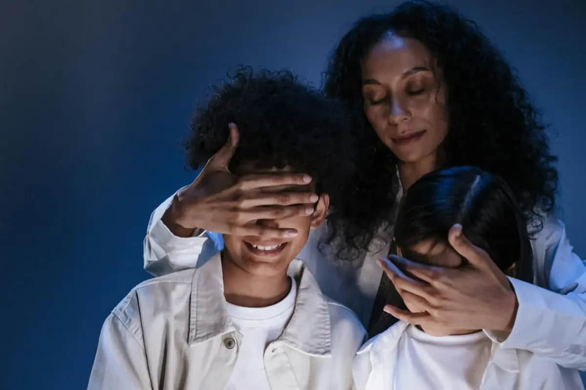 10 Tipps wie du Kinder auf Krisen vorbereitest ohne sie zu ängstigen